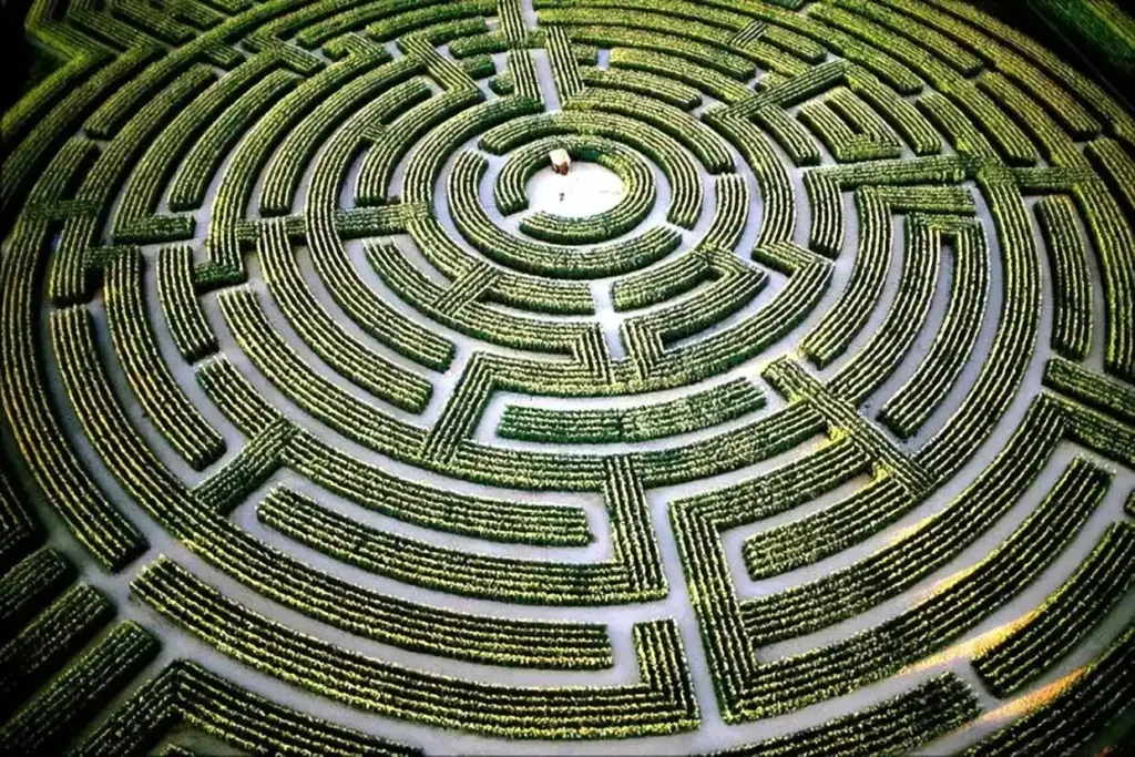 Reignac-sur-Indre Maze, France