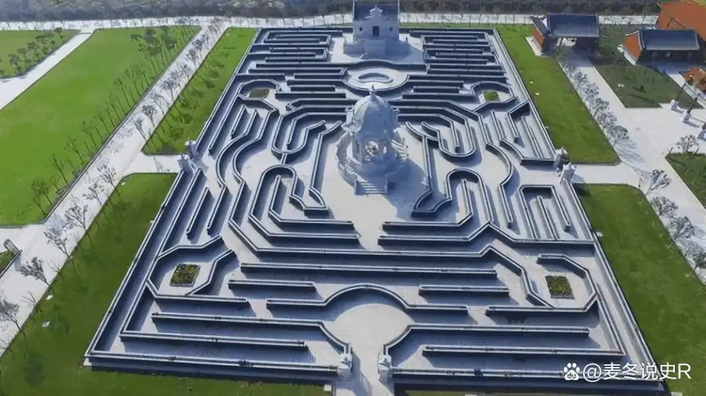 Yuanmingyuan Imperial Maze (Wanhua Zhen), China
