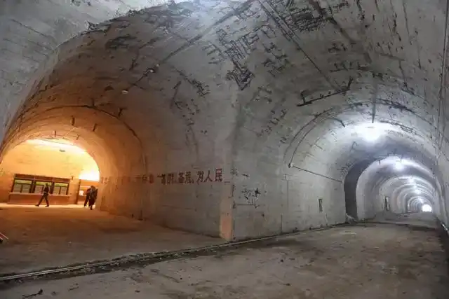 air-raid-selter-in-chong-qing-4