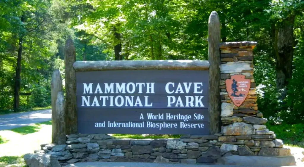 mammoth-cave-1