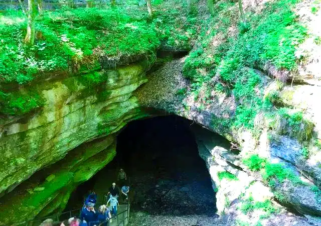 mammoth-cave-2