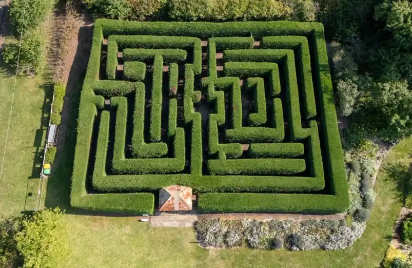 harpers-mansion-maze-1