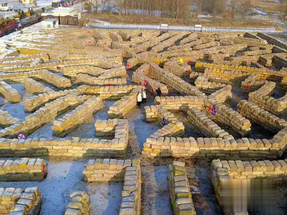 rare-straw-maze-2