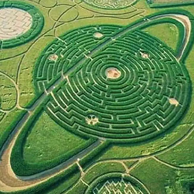 reignac-sur-indre-maze-3