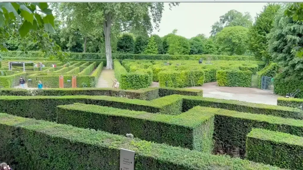 schonbrunn-maze-4