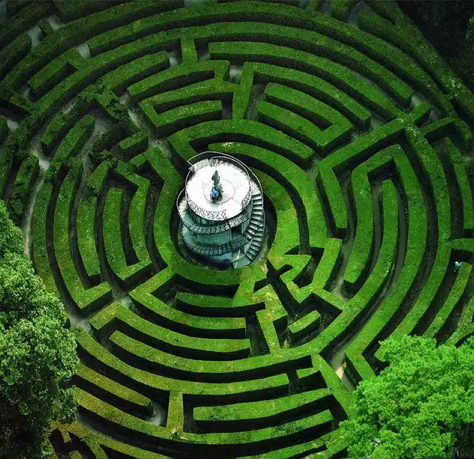 villa-pisani-garden-maze-3