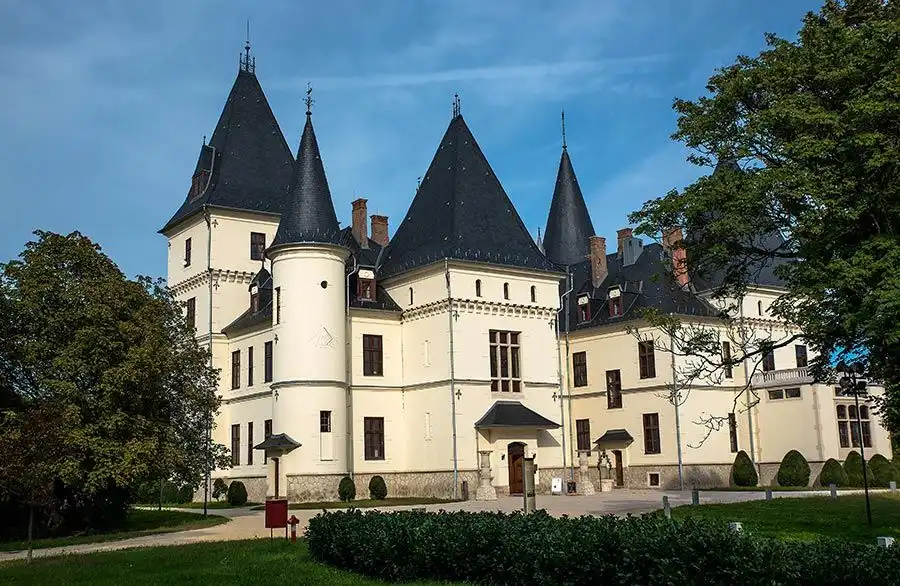 andrassy-castle-maze-7