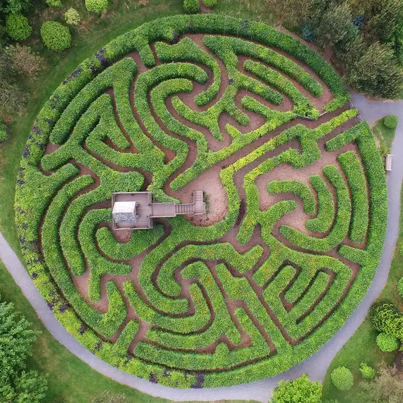 hidden-valley-the-puzzle-park-maze-1