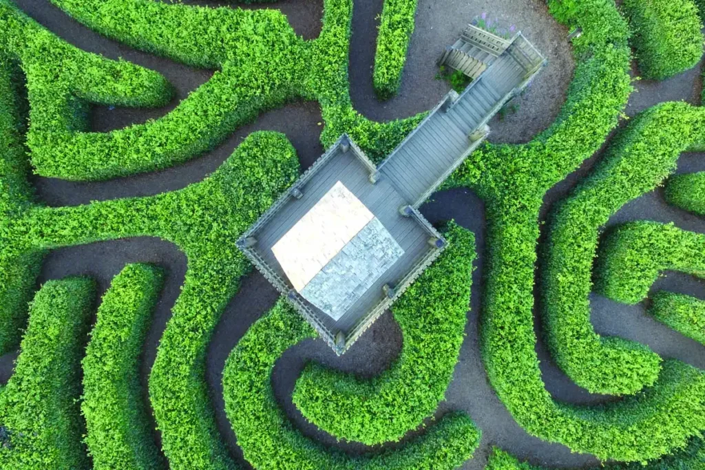 hidden-valley-the-puzzle-park-maze-7