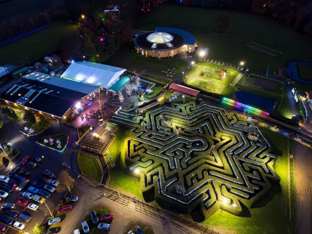 magical-maze-in-stockeld-park-8