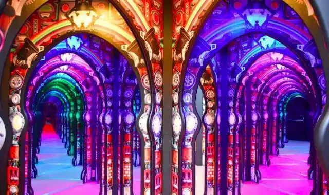 mirror-maze-in-singapore-2