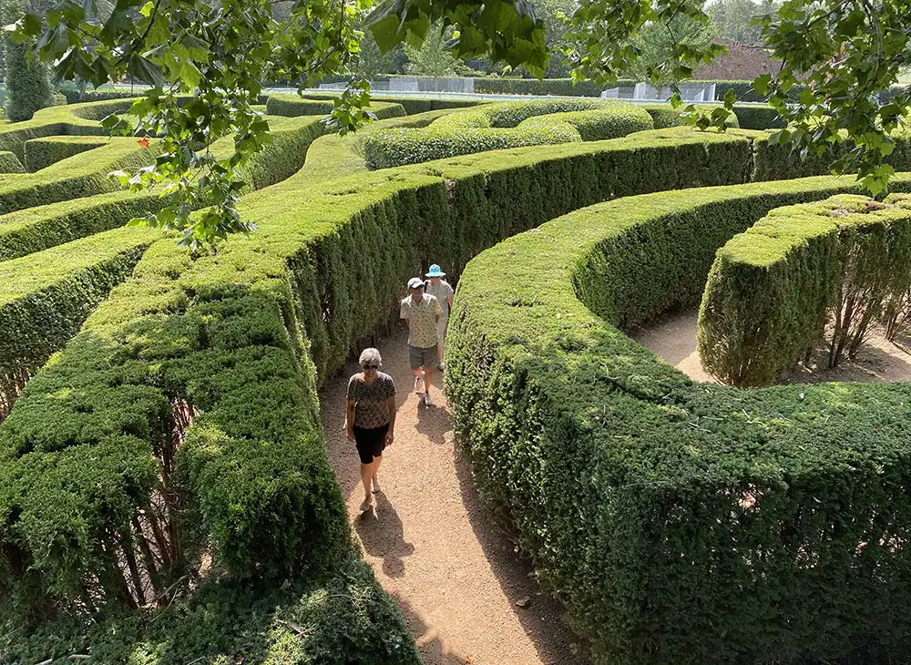 the-maze-garden-at-the-morton-arboretum-4