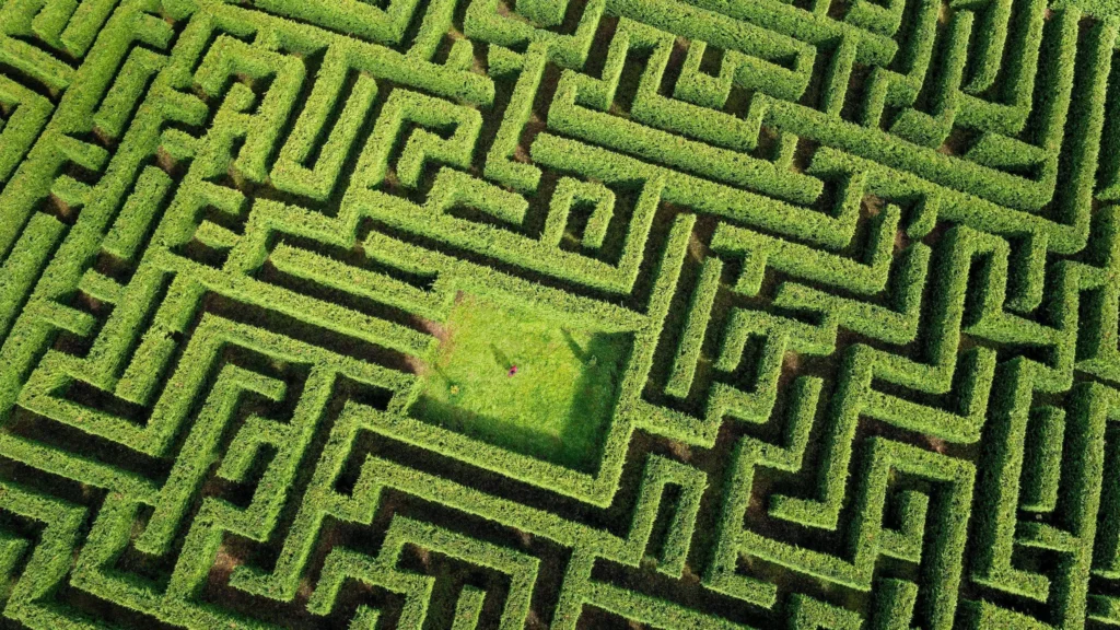 villapresente-maze-16