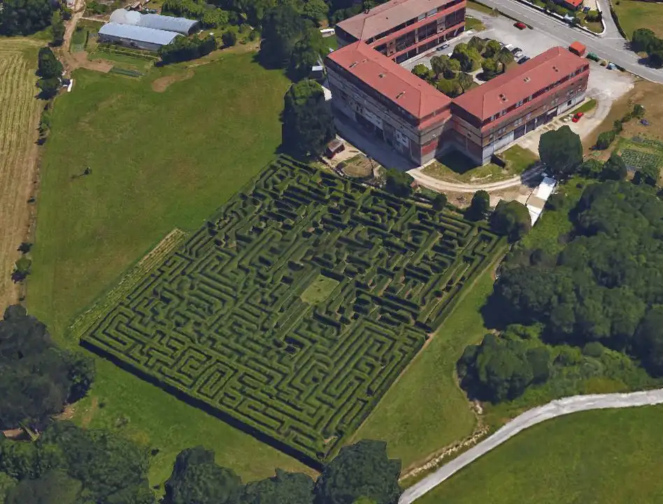 villapresente-maze-2