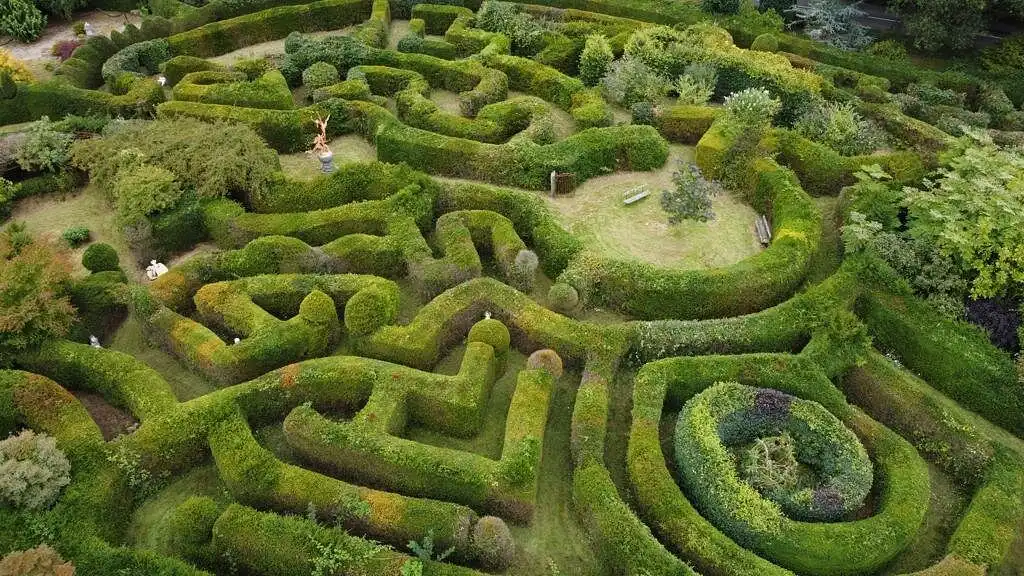 conwy-valley-maze-2