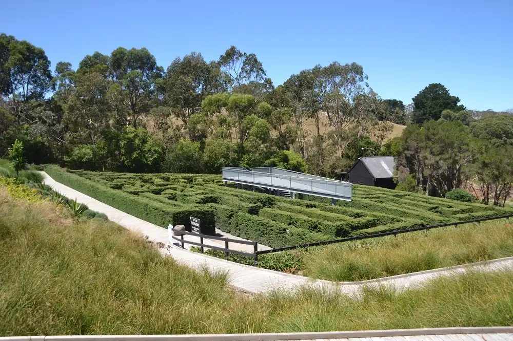 enchanted-maze-garden-arthurs-seat-10