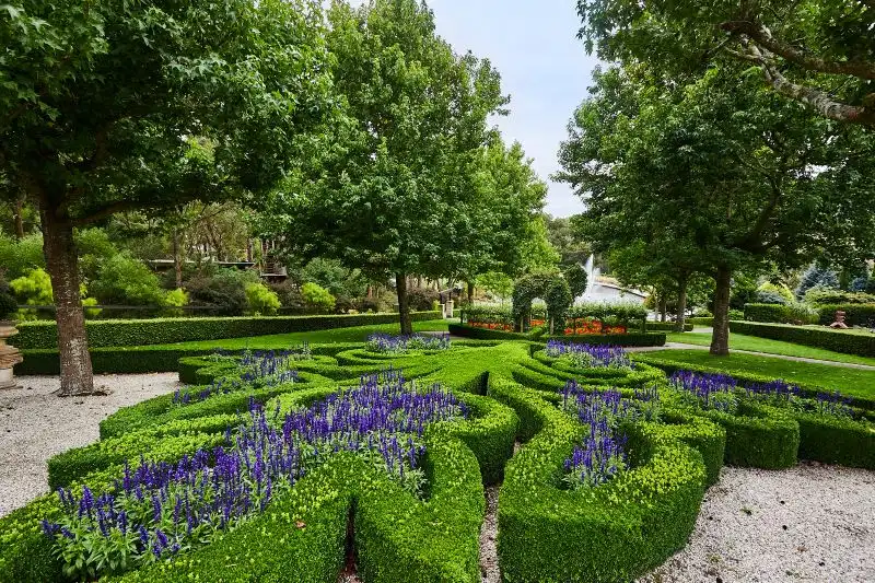 enchanted-maze-garden-arthurs-seat-8