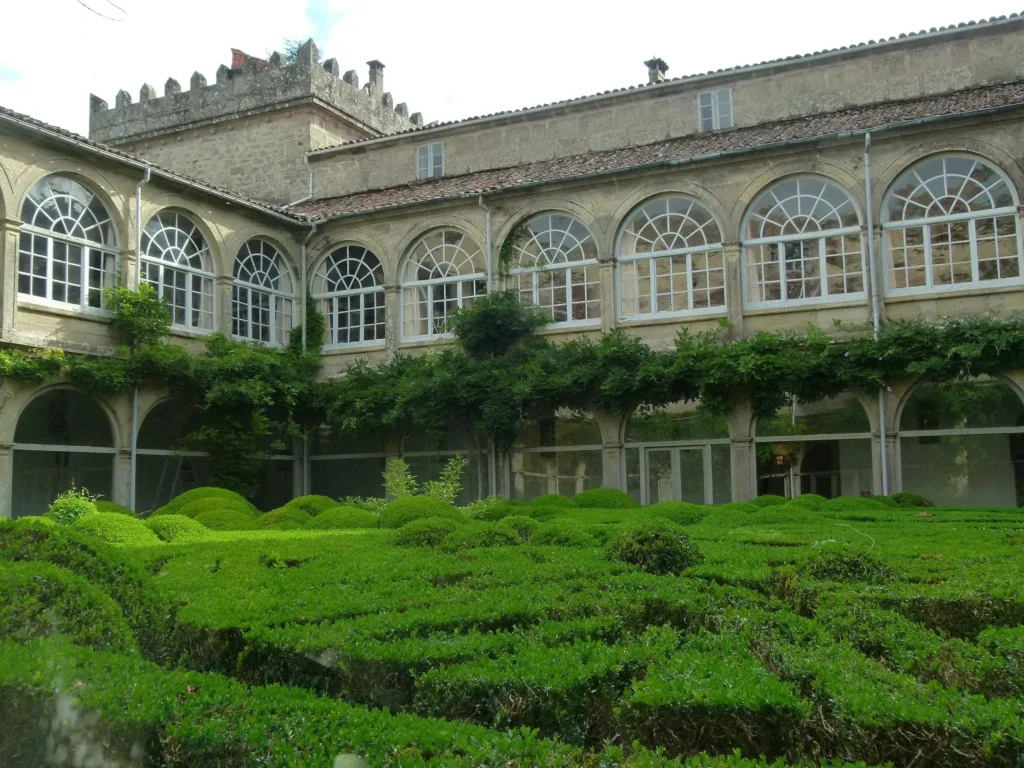 maze-at-pazo-de-san-lorenzo-5