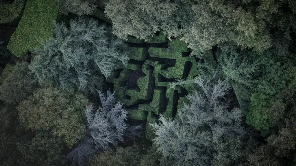 château-de-la-ballue-maze-7