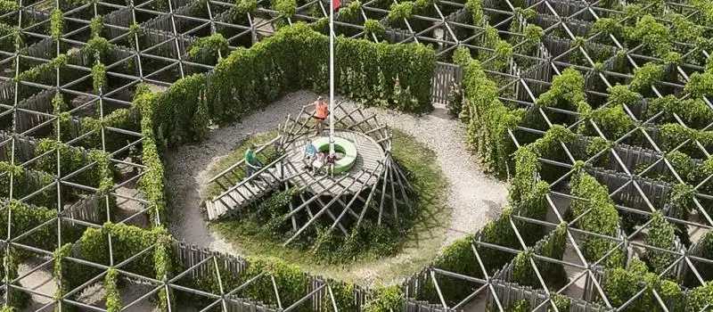 kalvehave-labyrinth-park-2