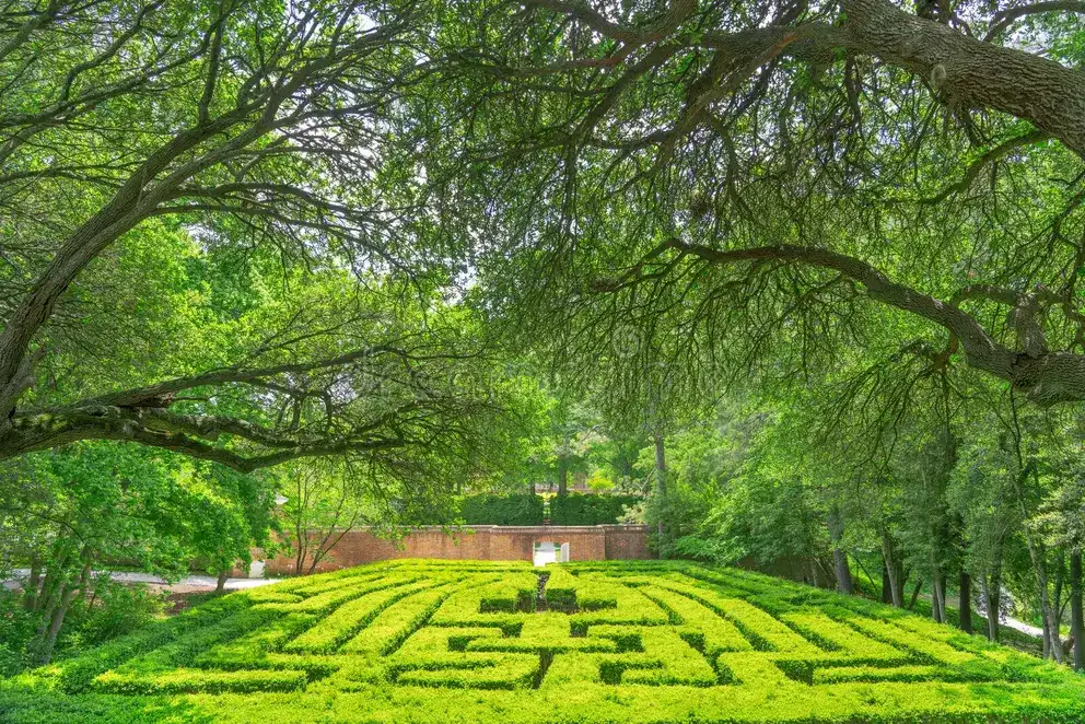 williamsburg-governors-palace-maze-6