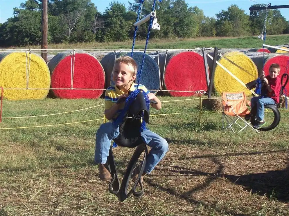 brown-ranch-hay-maze-11