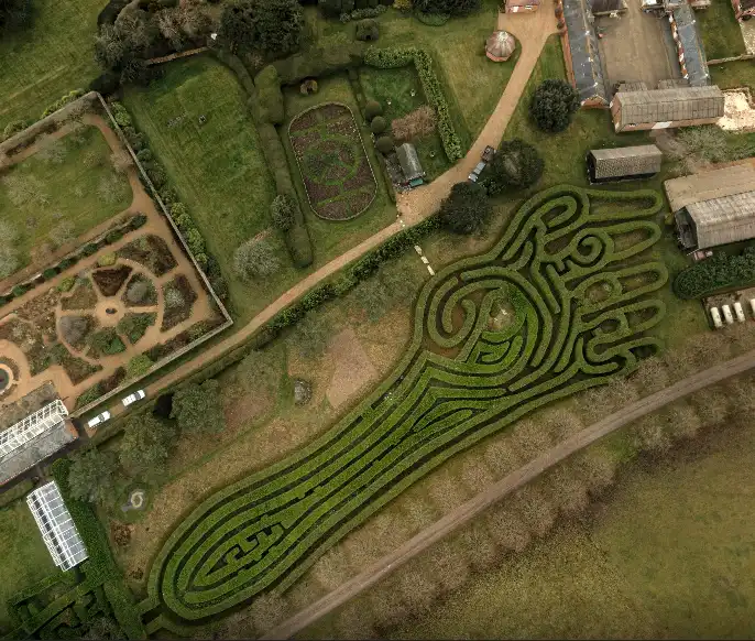 foot-maze-at-conholt-park-8