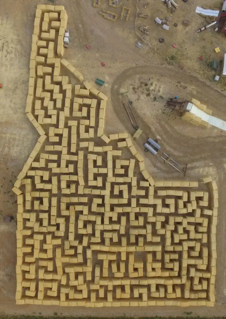 tubbs-berry-farm-straw-maze-1
