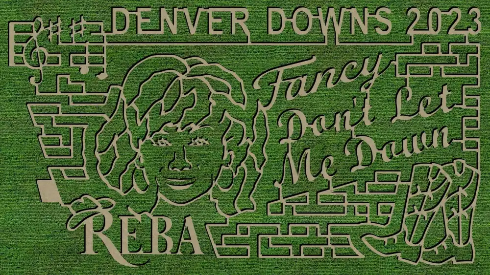 reba-corn-maze-3