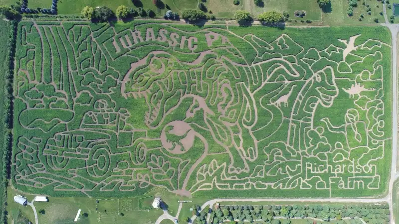 richardson-adventure-farm-maze-1